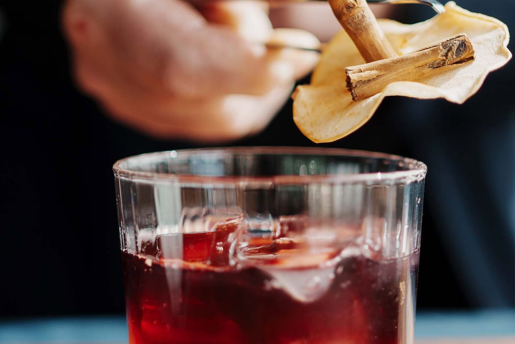 Detail of the cocktail bar area at Casa Guargnè