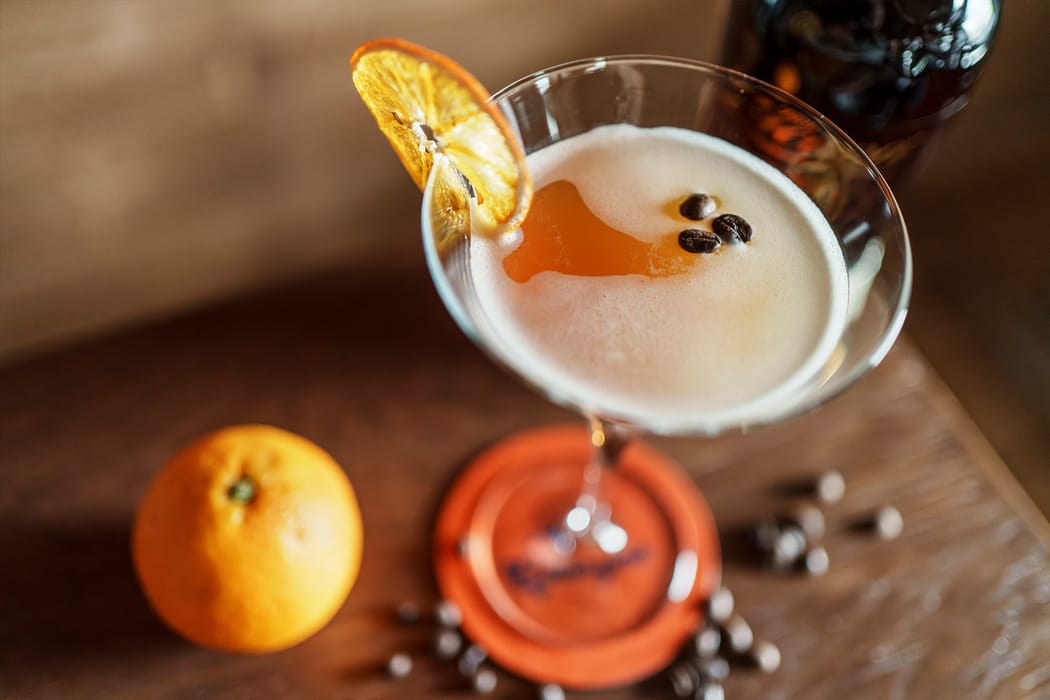 Detail of the cocktail bar area at Casa Guargnè