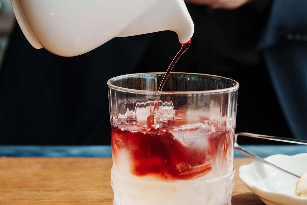 Detail of the cocktail bar area at Casa Guargnè